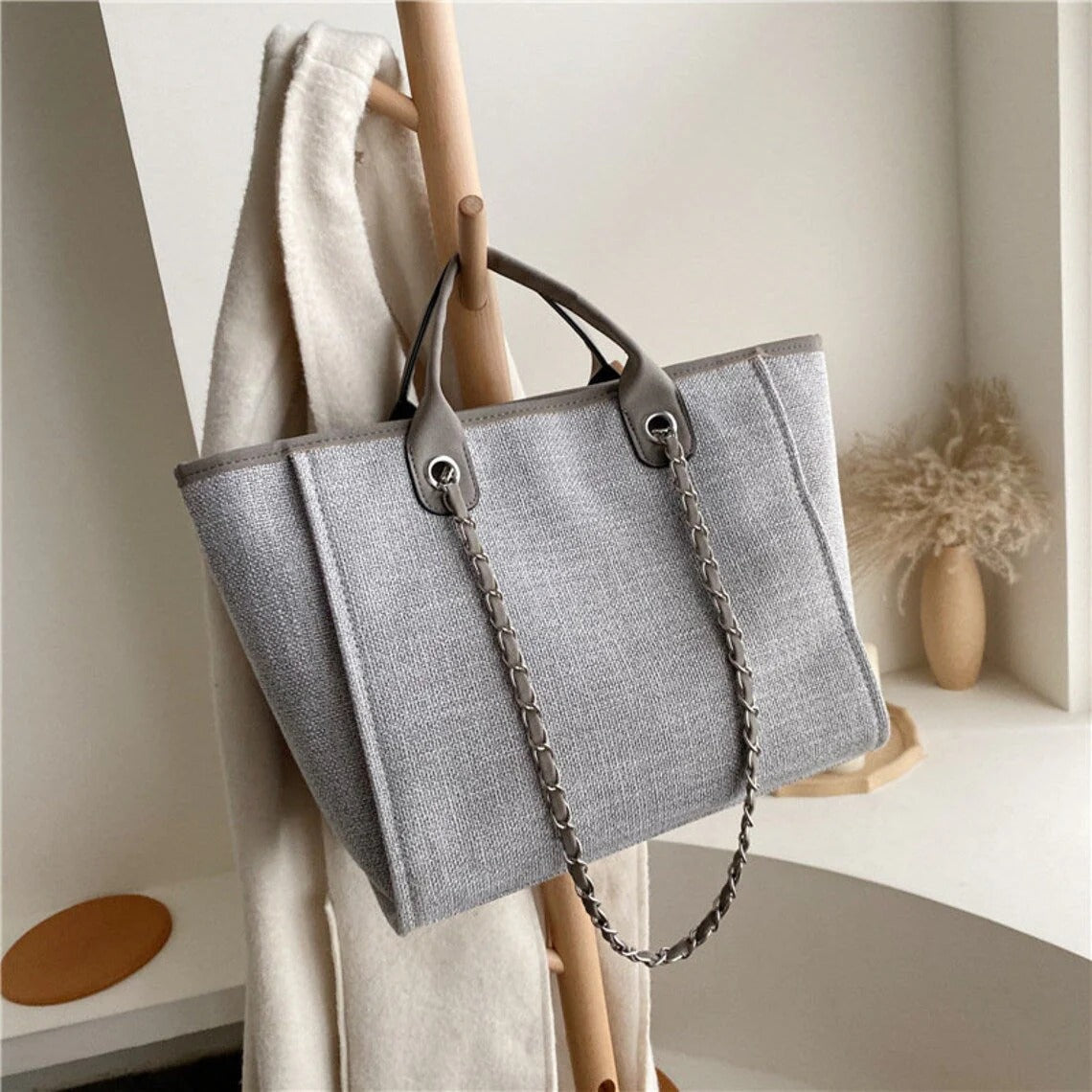 Women's Large Bulky Style Handbag with Shoulder Chain Strap